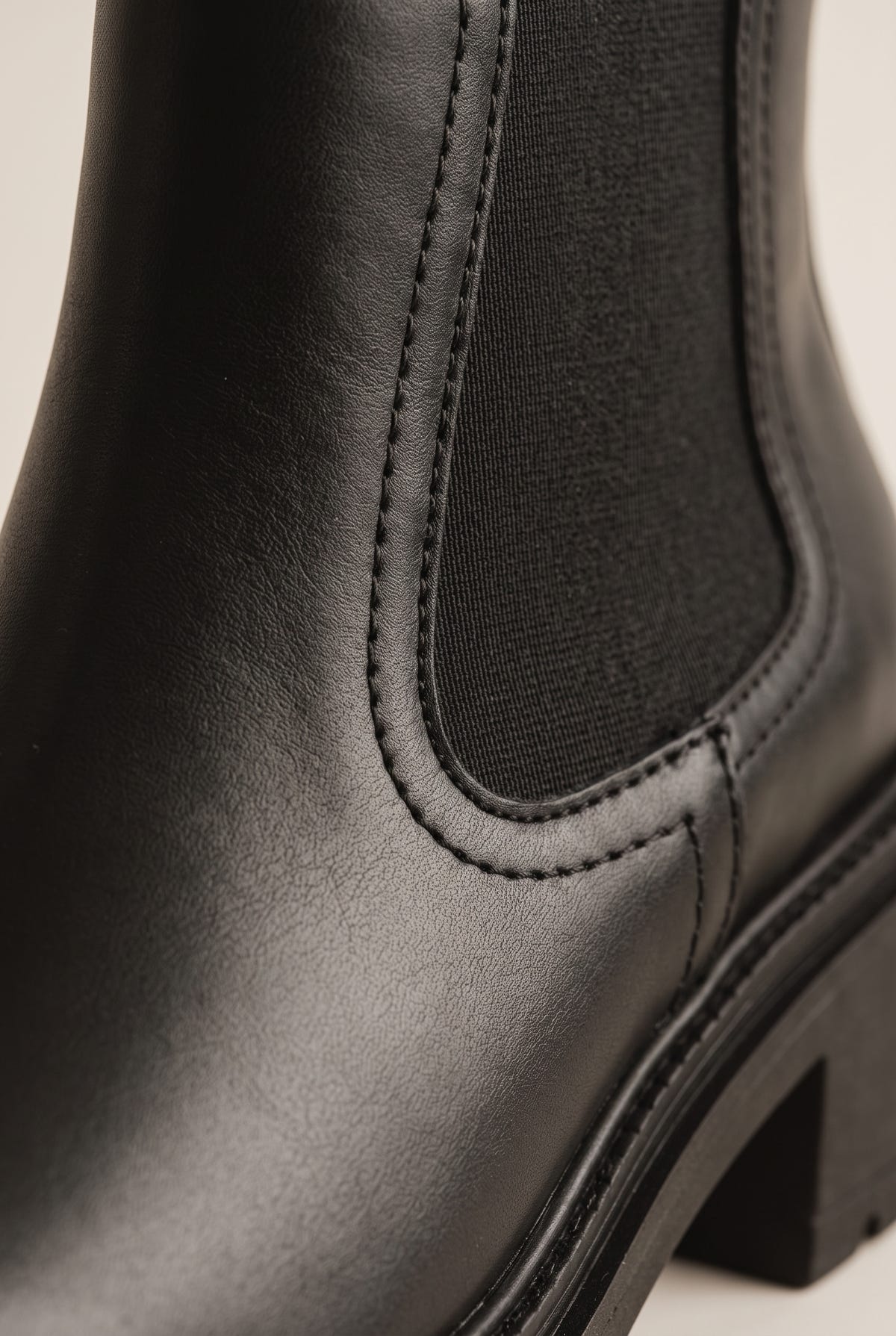 Chelsea Ankle Boots Block Heel - Black Matte