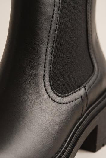 Chelsea Ankle Boots Block Heel - Black Matte