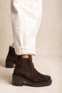 Chelsea Ankle Boots Block Heel - Brown Suede