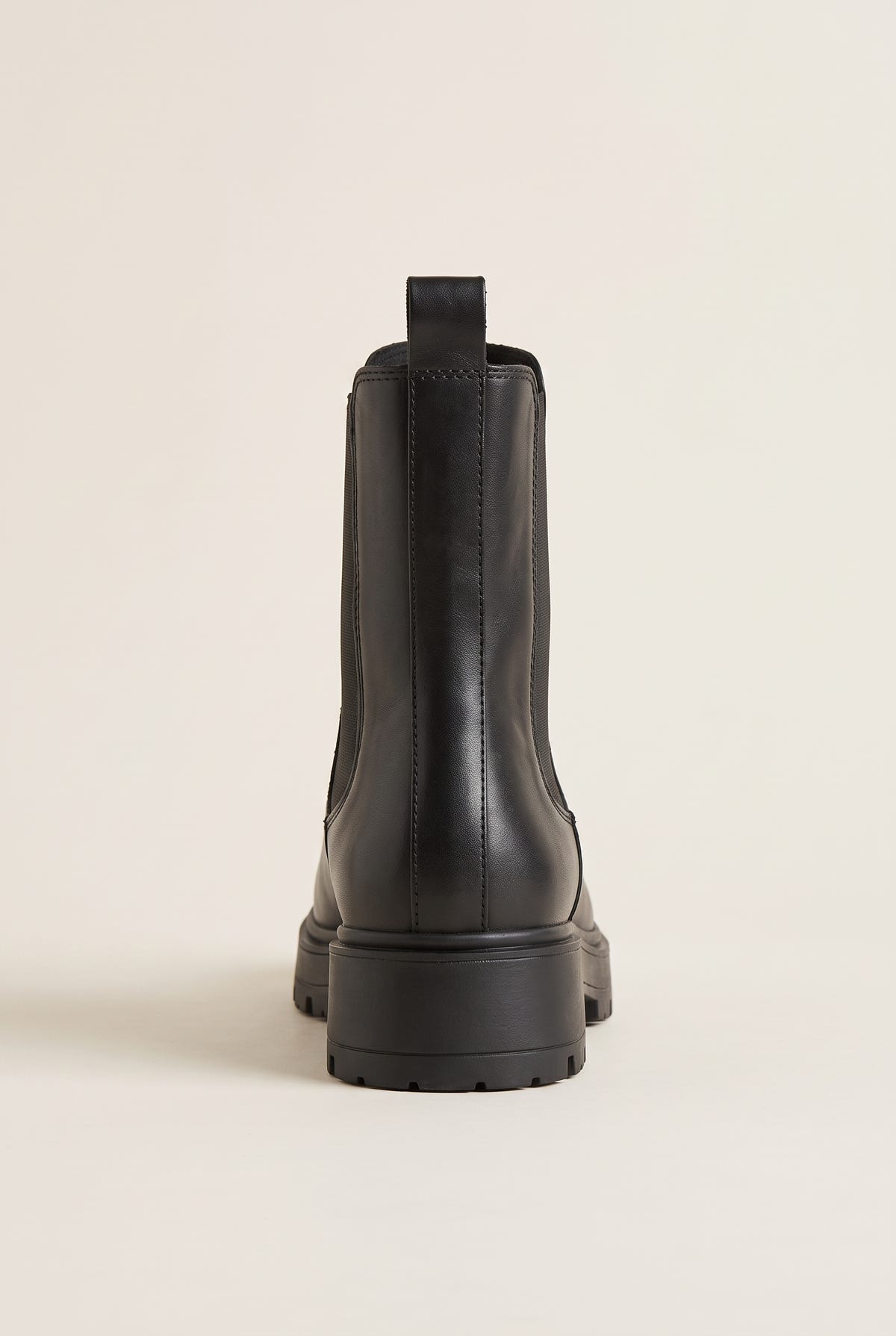 Chelsea Ankle Boots Chunky Sole - Black Matte