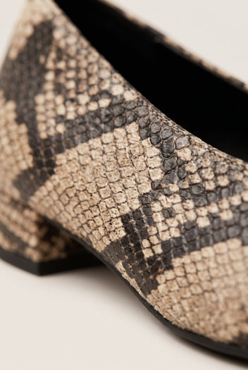 Ballet Flats Square Toe - Beige Snake Print