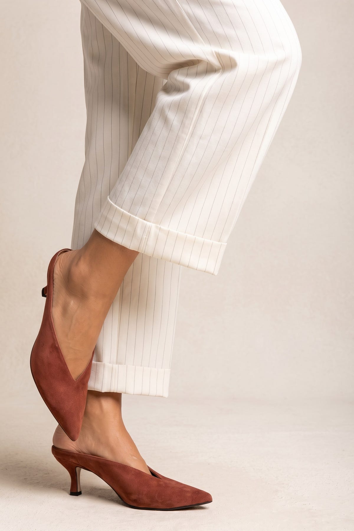 Kitten Heel Mules Pointed Toe - Terracotta suede