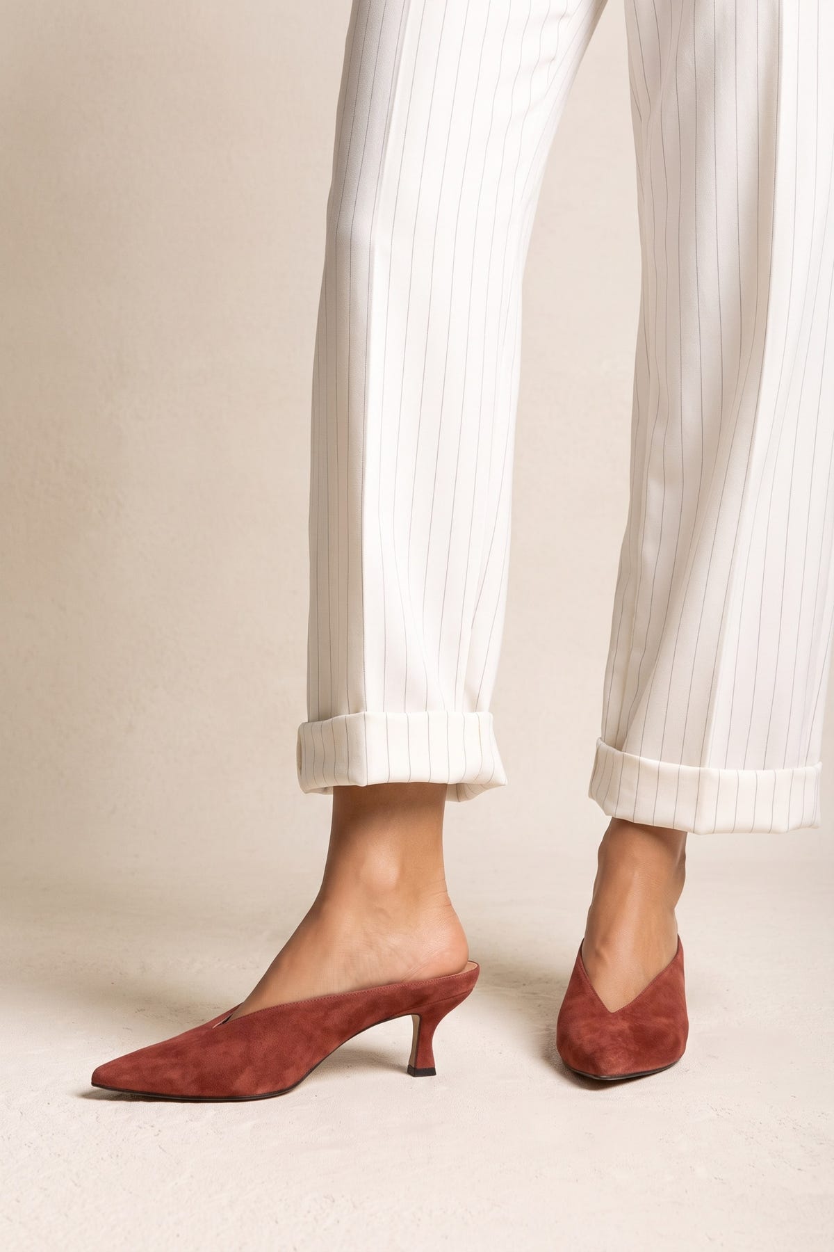 Kitten Heel Mules Pointed Toe - Terracotta suede