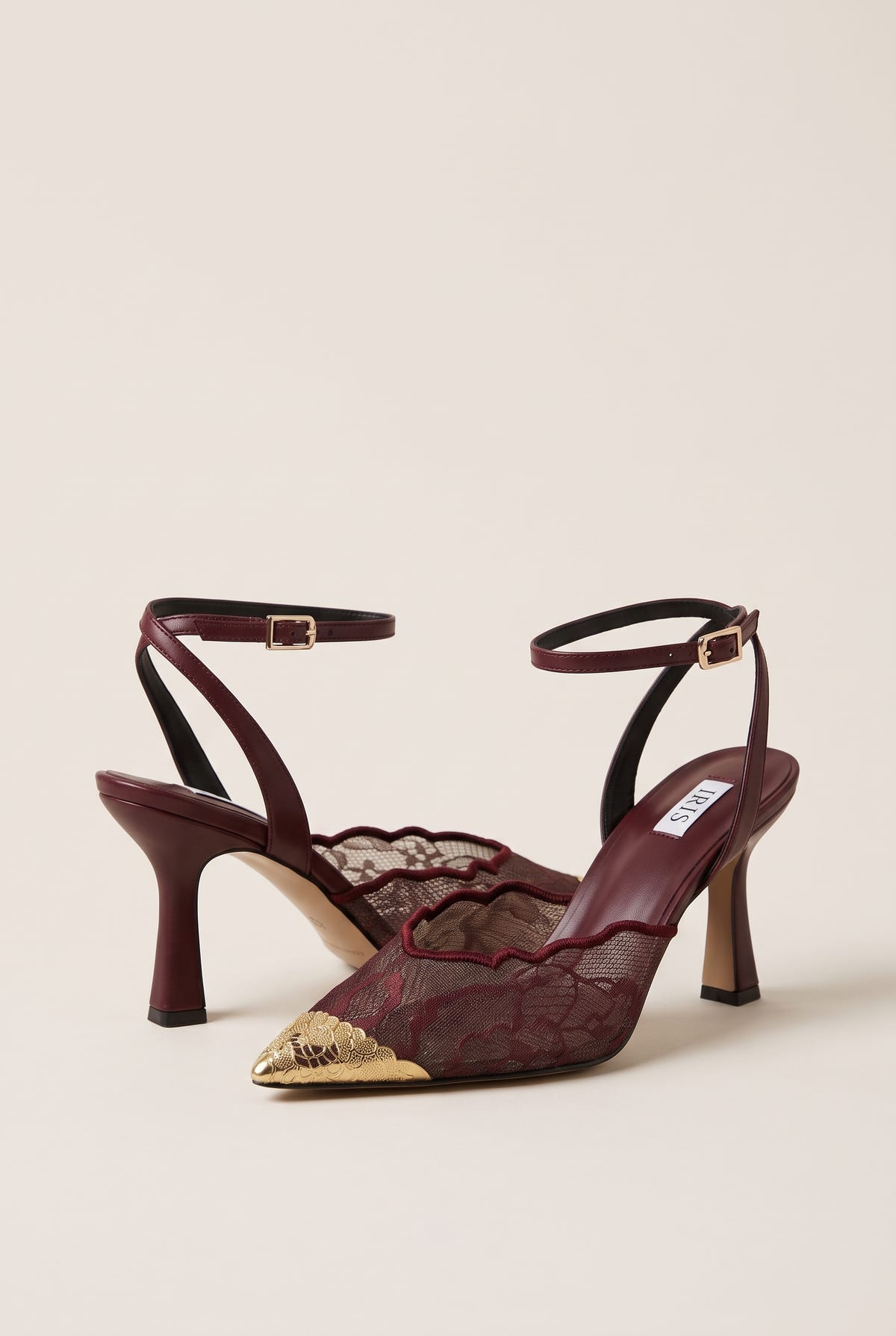 Stiletto Pumps Lace Detail - Bordeaux