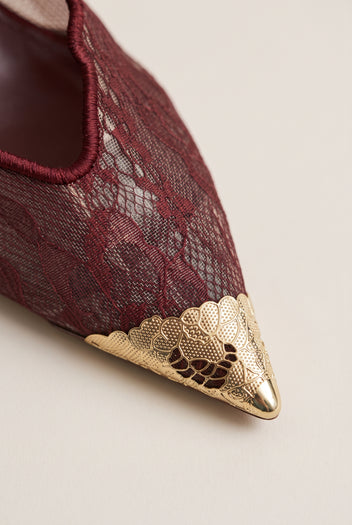 Stiletto Pumps Lace Detail - Bordeaux