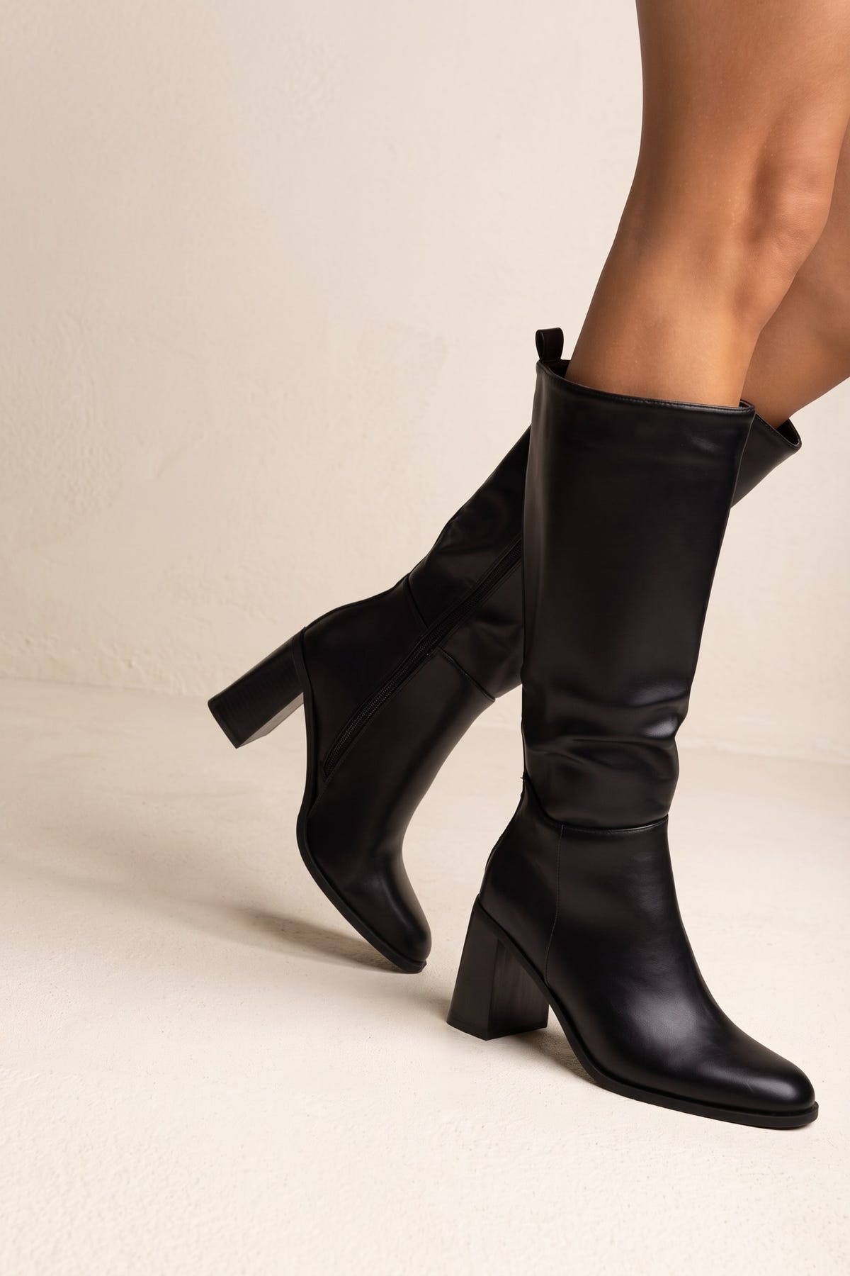 Block Heel Boots - Black Matte