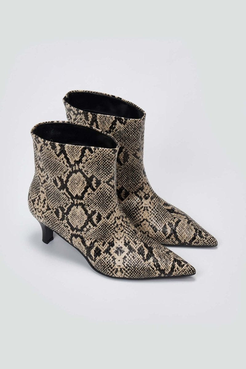 Ankle Boots Snake Print TFP - Ivory Black Snake Print - thefashionproject.gr - TFP