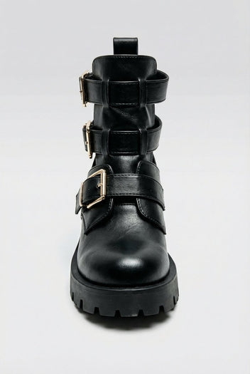 Ideal shoes - Biker Ankle Boots Cut Out Detail - Black Matte