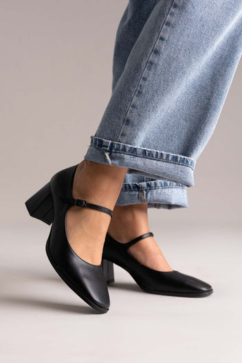 TFP - Block Heel Mary Jane Pumps - Black Matte