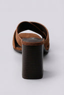 Ideal shoes - Block Heel Mules - Tan Suede