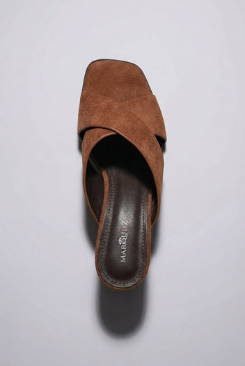 Ideal shoes - Block Heel Mules - Tan Suede