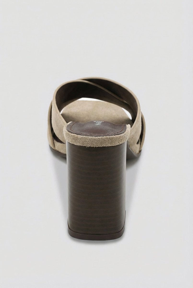 Ideal shoes - Block Heel Mules - Taupe Suede