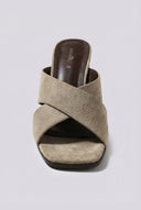Ideal shoes - Block Heel Mules - Taupe Suede