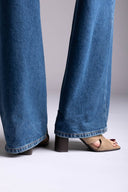 Ideal shoes - Block Heel Mules - Taupe Suede