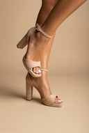 MARQUIIZ - Block Heel Sandals - Beige Suede