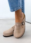 Clogs ανατομικά από δέρμα καστόρι Plakton 181539 - Άμμου - thefashionproject.gr - Plakton