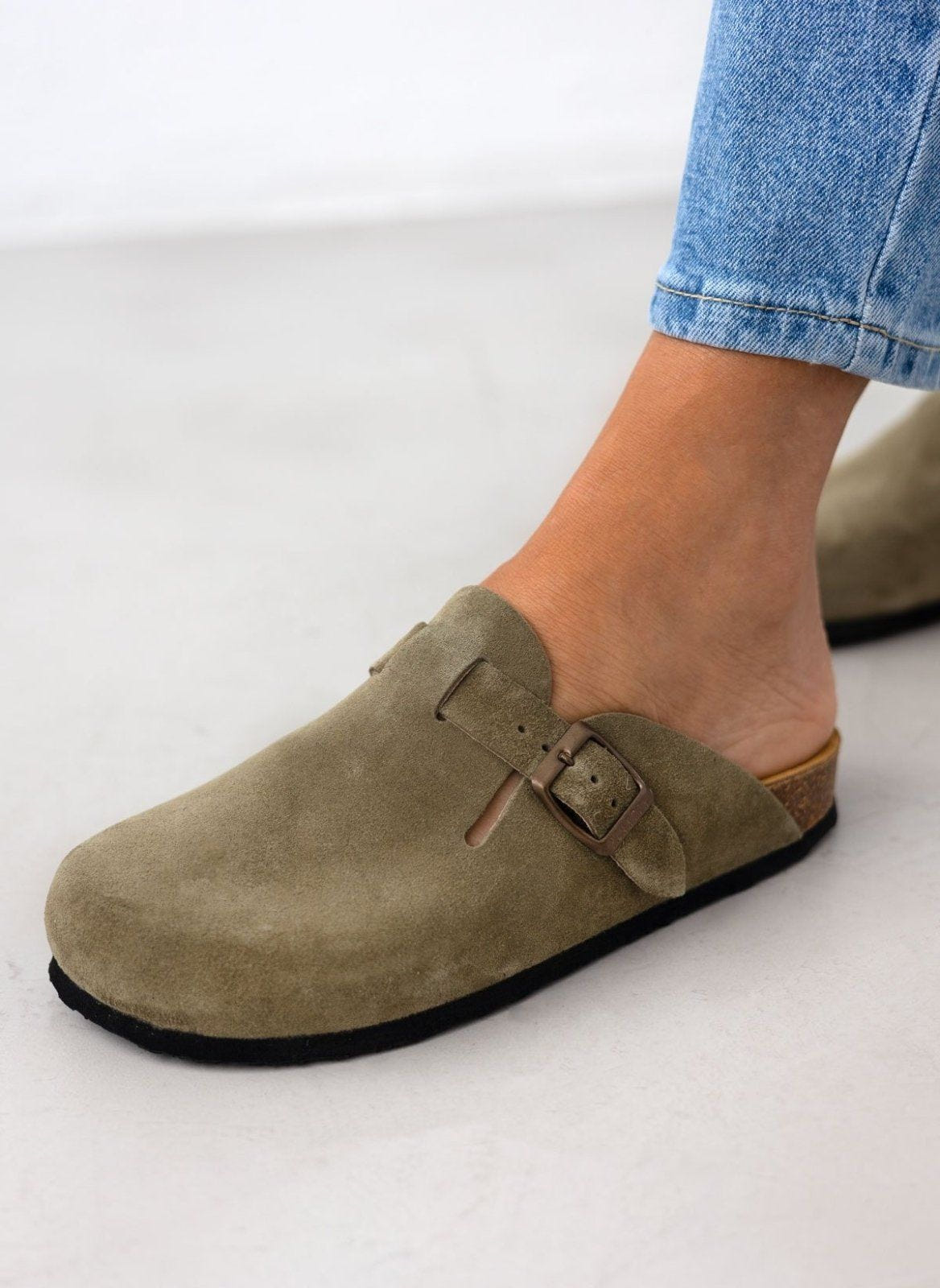 Clogs ανατομικά από δέρμα καστόρι Plakton 181539 - Χακί ανοιχτό - thefashionproject.gr - Plakton