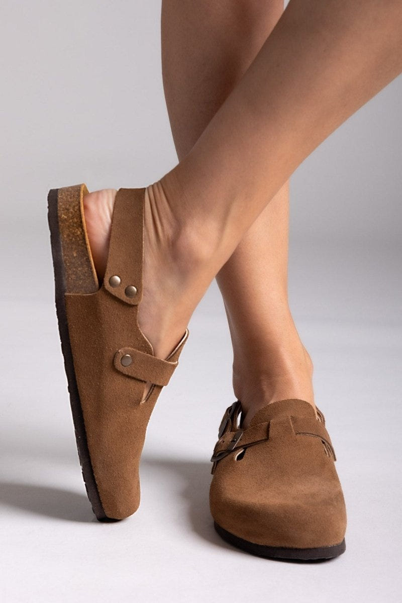 Clogs καστόρινα με λουράκι Plakton 181546 - Ταμπά - thefashionproject.gr - Plakton