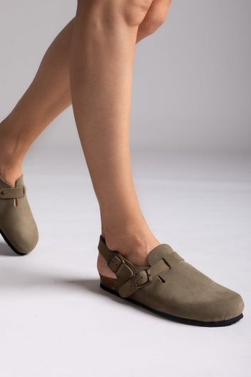 Clogs καστόρινα με λουράκι Plakton 181546 - Χακί ανοιχτό - thefashionproject.gr - Plakton