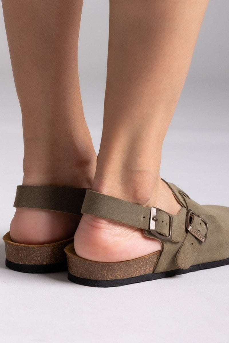Clogs καστόρινα με λουράκι Plakton 181546 - Χακί ανοιχτό - thefashionproject.gr - Plakton
