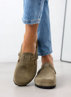 Light Khaki