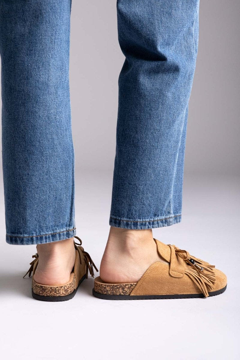 ERYNN - Comfort Clogs - Camel Suede