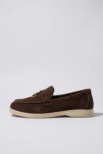 Ideal shoes - Comfort Loafers with Metal Detail - Brown Suede