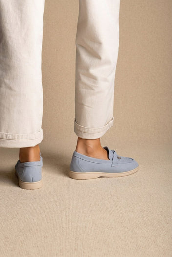 Ideal shoes - Comfort Loafers with Metal Detail - Light Blue Suede