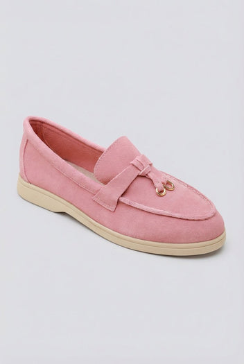 Ideal shoes - Comfort Loafers with Metal Detail - Pink Suede