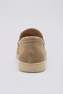 Ideal shoes - Comfort Loafers with Metal Detail - Taupe Suede