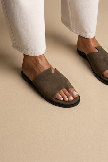Estil - Comfort Suede Sandals - Olive Suede