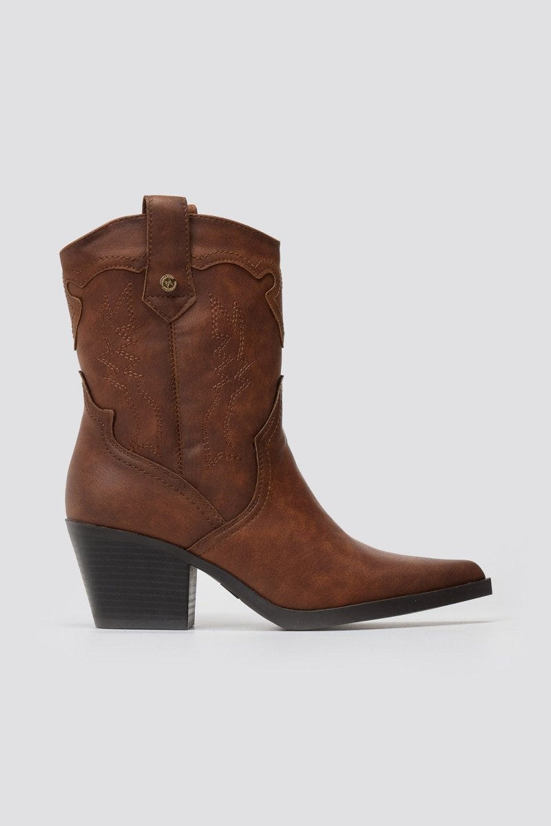 Xti Footwear - Cowboy Ankle Boots - Tan Matte