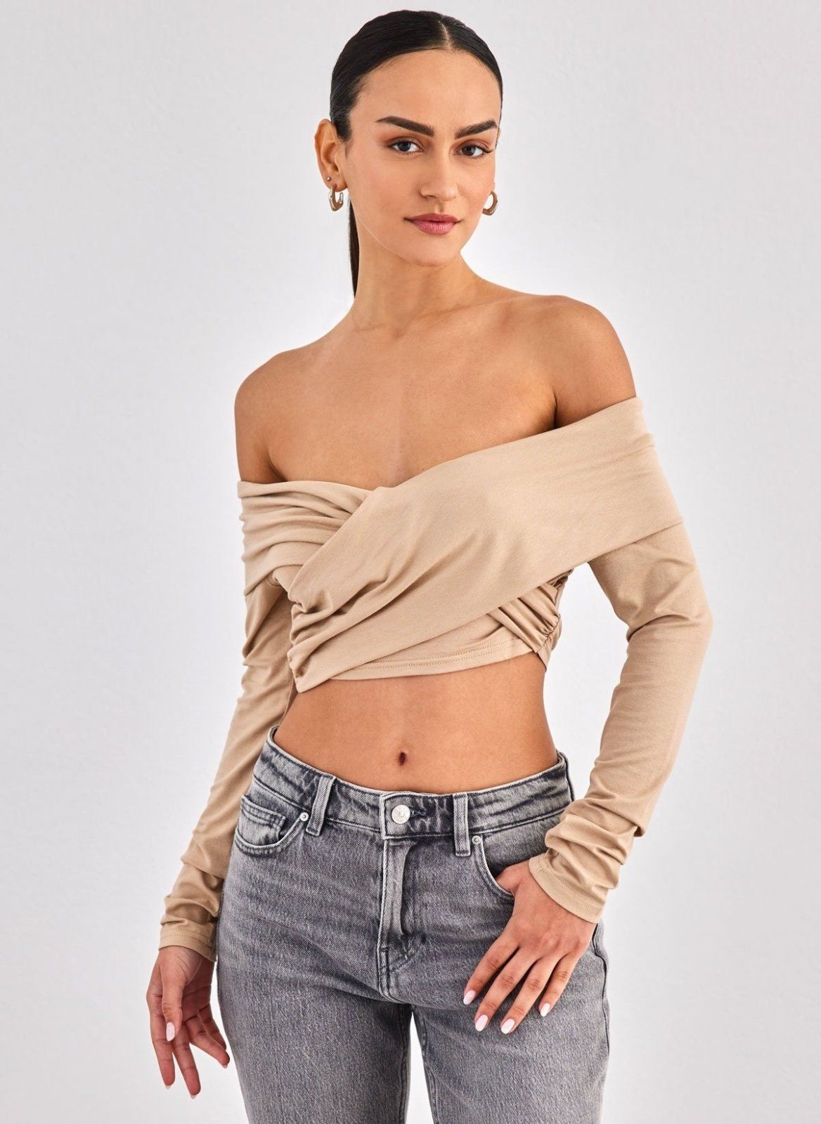 Crop top με κρουαζέ σχέδιο Different Shop 01 - 224 - Μπεζ - thefashionproject.gr - DIFFERENT - SHOP