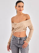 Crop top με κρουαζέ σχέδιο Different Shop 01 - 224 - Μπεζ - thefashionproject.gr - DIFFERENT - SHOP