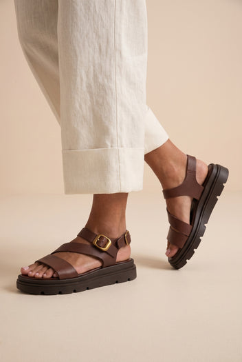 Sandalias flatform de piel con tira al tobillo - Marrón