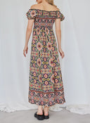 Εμπριμέ φόρεμα με σούρες - Μαύρο - thefashionproject.gr - The Fashion Project