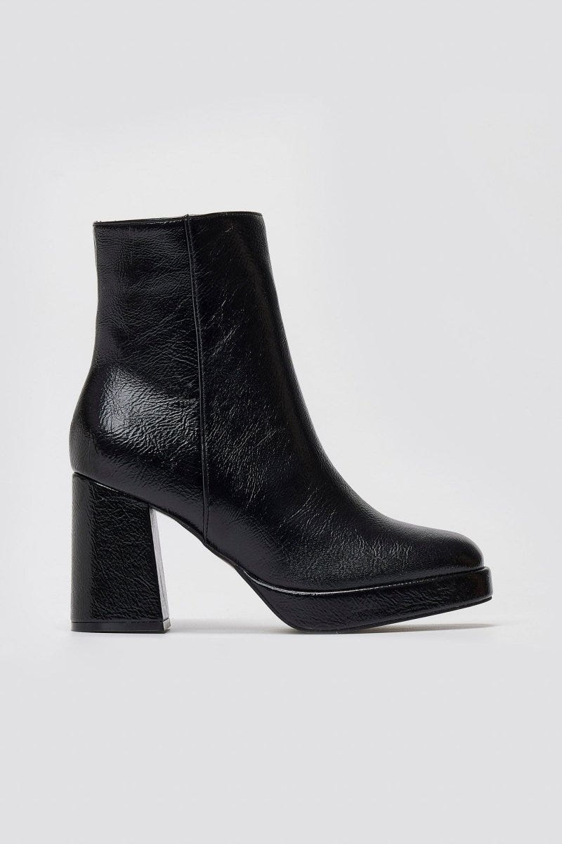 ERYNN Square - Toe Crinkled Patent Boots with Platform - Black Crinkled Patent - thefashionproject.gr - ERYNN