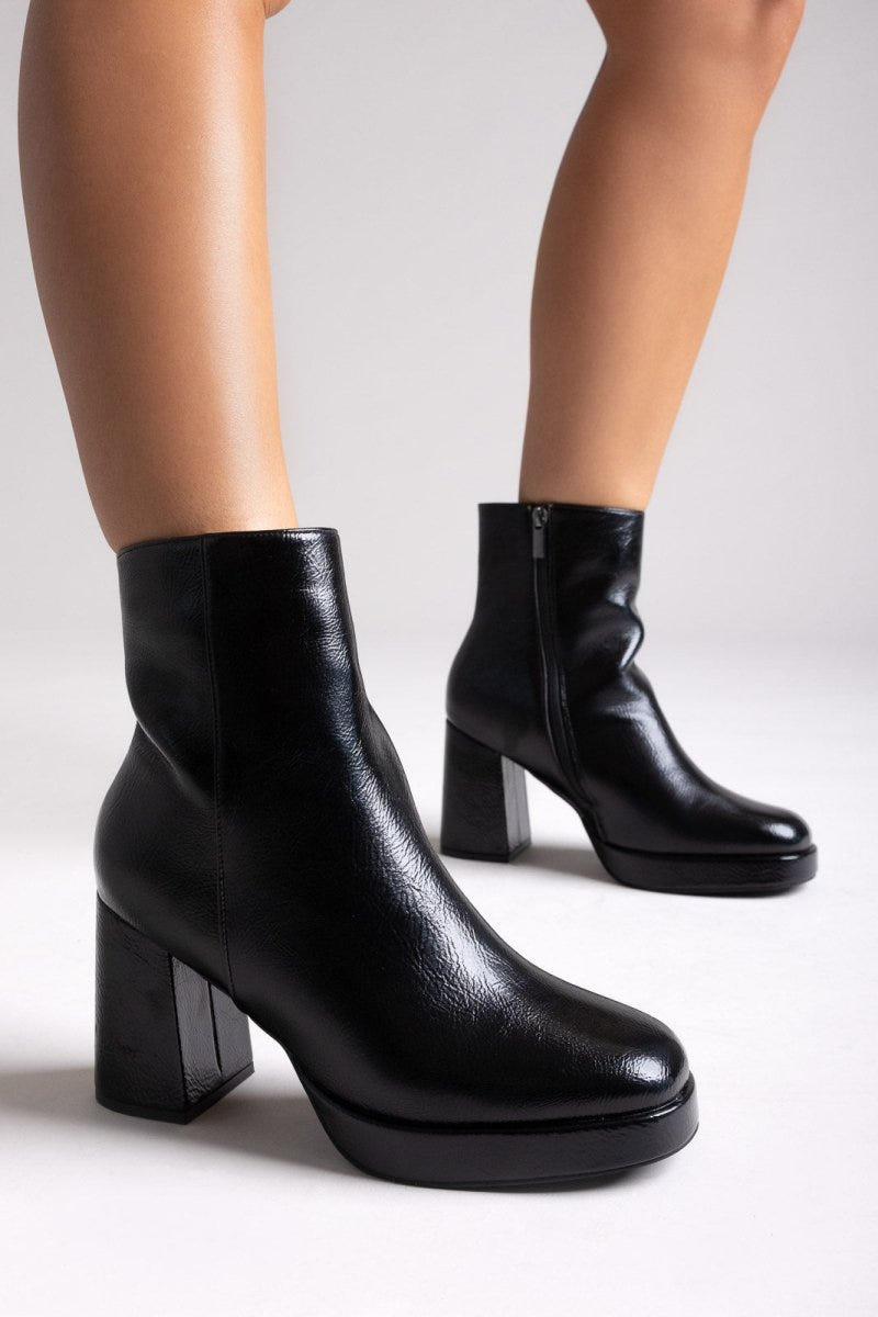 ERYNN Square - Toe Crinkled Patent Boots with Platform - Black Crinkled Patent - thefashionproject.gr - ERYNN