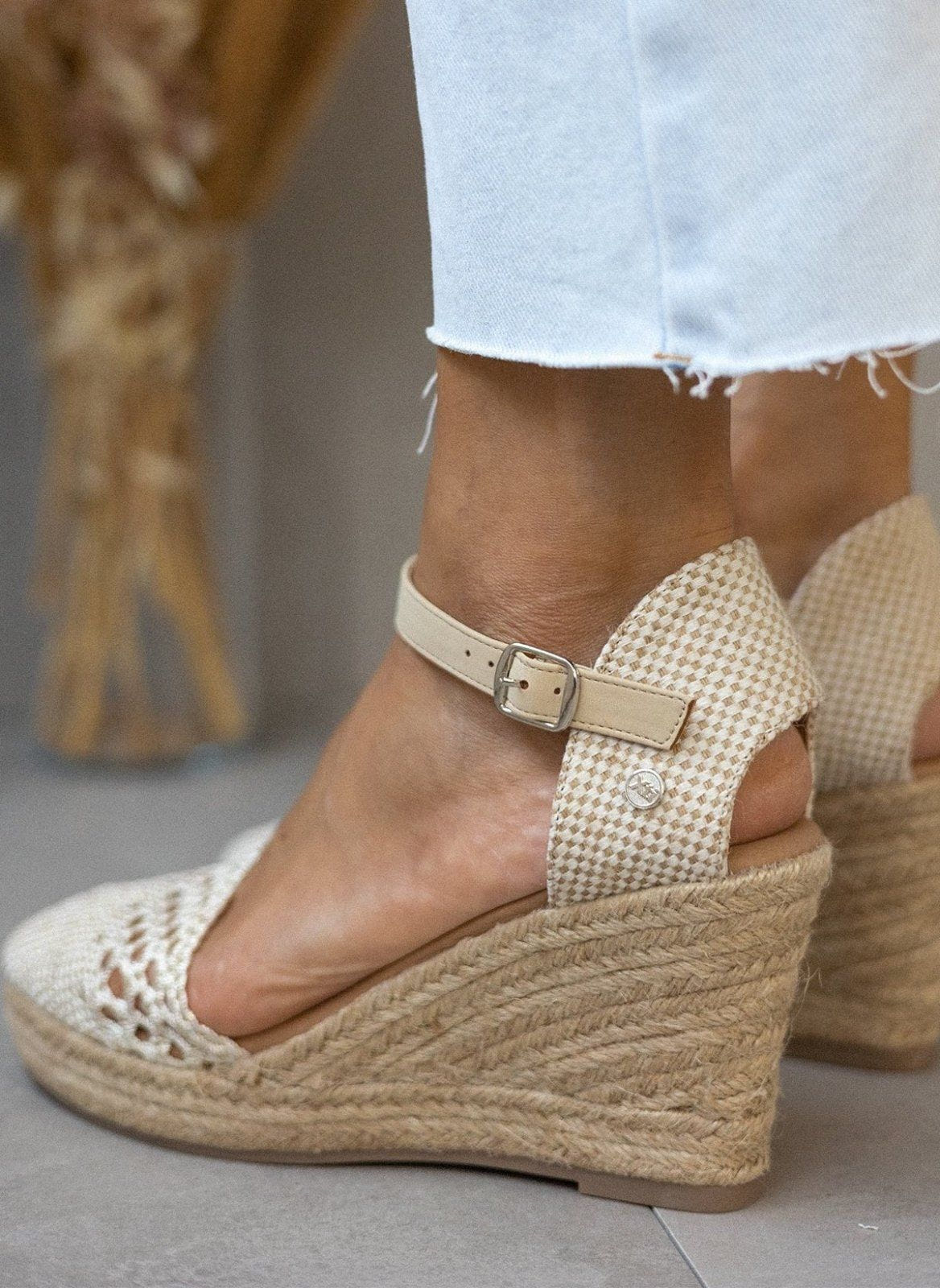 Εσπαντρίγιες platform με πλεκτό σχέδιο Xti 140959 - Μπεζ - thefashionproject.gr - Xti Footwear