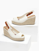 Εσπαντρίγιες platforms με δέσιμο στο πλάι - Μπεζ - thefashionproject.gr - Alta Moda
