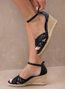 Εσπαντρίγιες platforms με πλεκτό σχέδιο Xti 142774 - Μαύρο - thefashionproject.gr - Xti Footwear