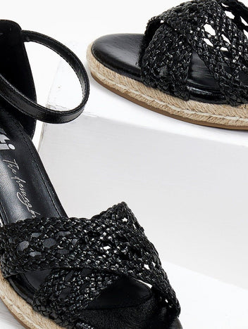 Εσπαντρίγιες platforms με πλεκτό σχέδιο Xti 142774 - Μαύρο - thefashionproject.gr - Xti Footwear