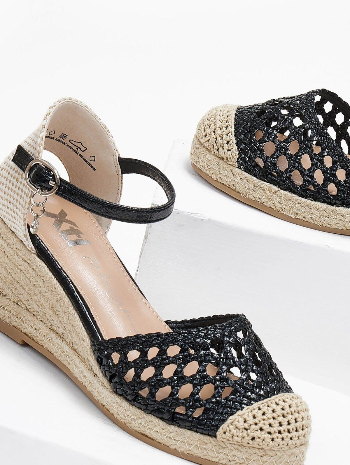 Εσπαντρίγιες platforms με πλεκτό σχέδιο Xti 142893 - Μαύρο - thefashionproject.gr - Xti Footwear
