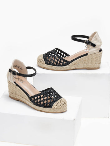 Εσπαντρίγιες platforms με πλεκτό σχέδιο Xti 142893 - Μαύρο - thefashionproject.gr - Xti Footwear