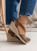 Εσπαντρίγιες platforms suede με λάστιχα - Καφέ - thefashionproject.gr - Medies