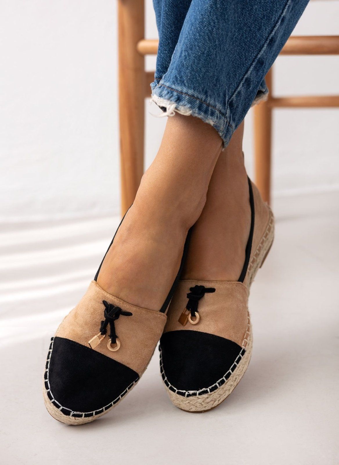Εσπαντρίγιες suede με διχρωμία ERYNN - Κάμελ - thefashionproject.gr - ERYNN