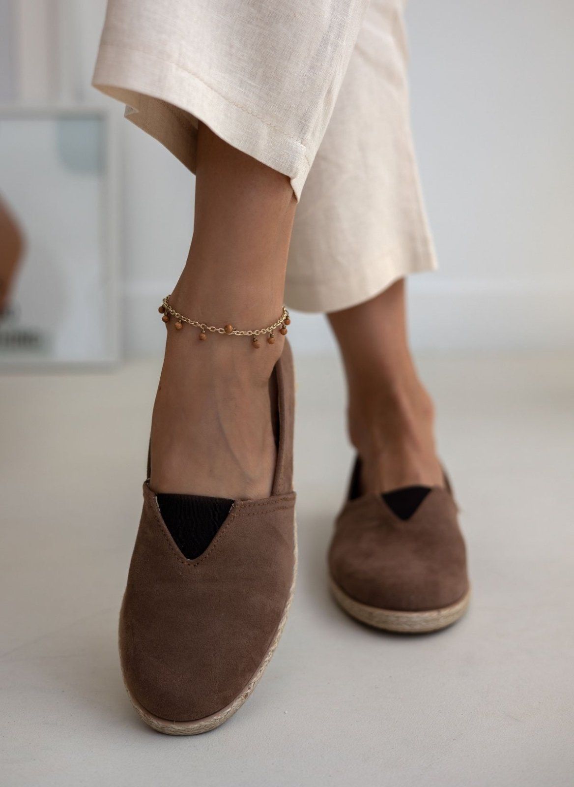 Εσπαντρίγιες suede με λάστιχο - Καφέ - thefashionproject.gr - Medies