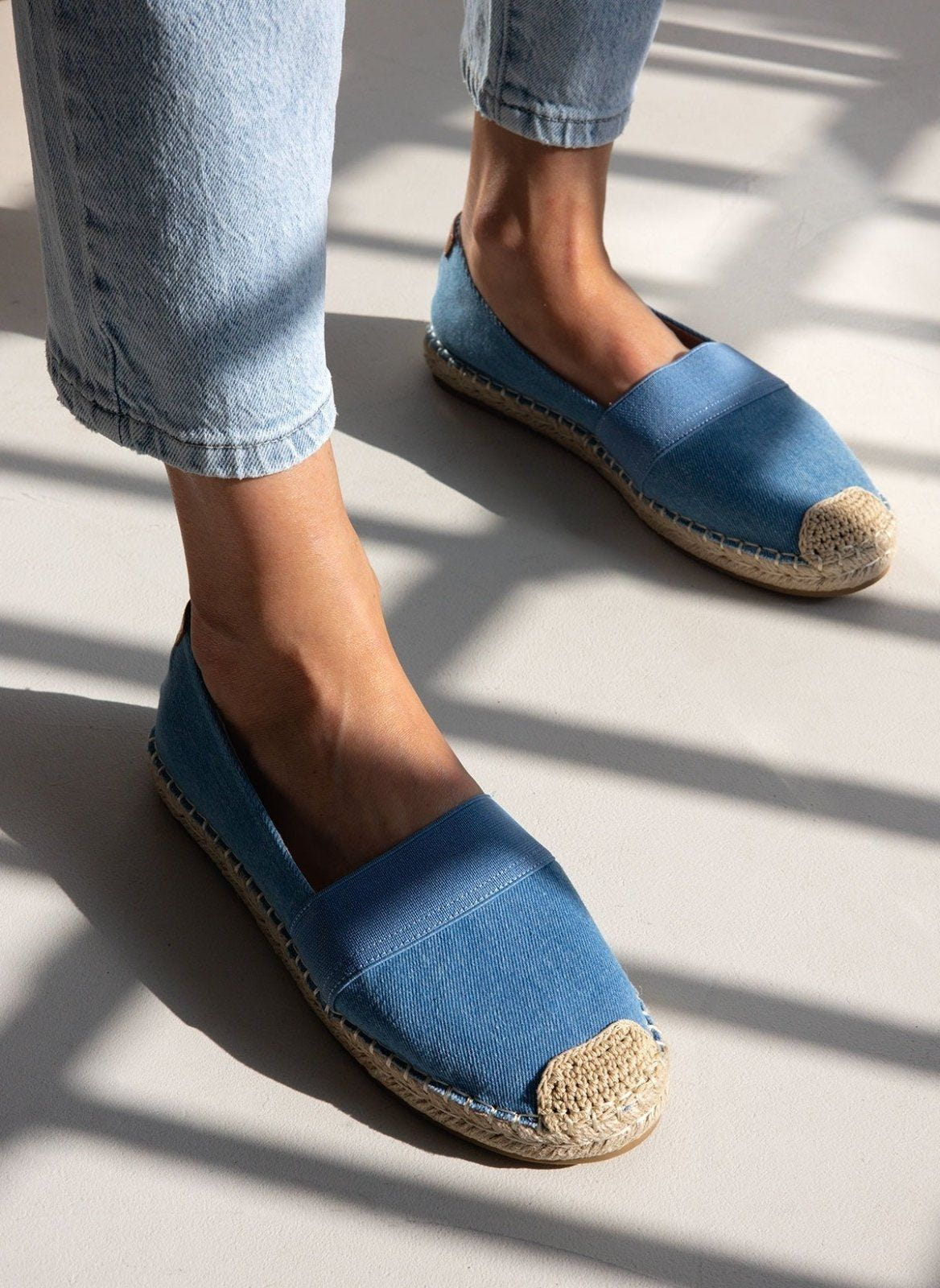Εσπαντρίγιες τζιν με λάστιχο - Μπλε jean - thefashionproject.gr - M PLUS