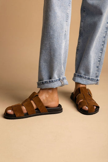 ATENEO - Fisherman Sandals Buckle Detail - Brown Suede