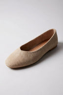 Ideal shoes - Flat Ballet Flats - Beige Suede